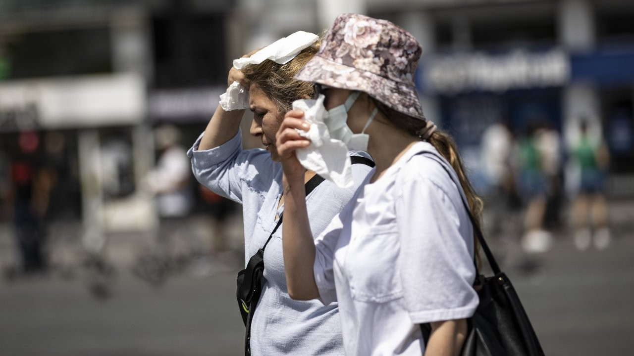 Turkey's daily coronavirus cases close to three month-high